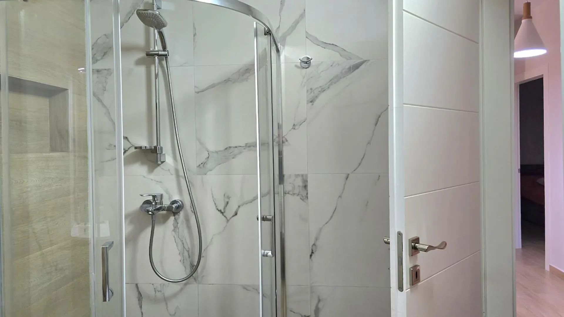 Family-Friendly Apartment Near Beach Plazhi San Pietro 0*,  Albanie