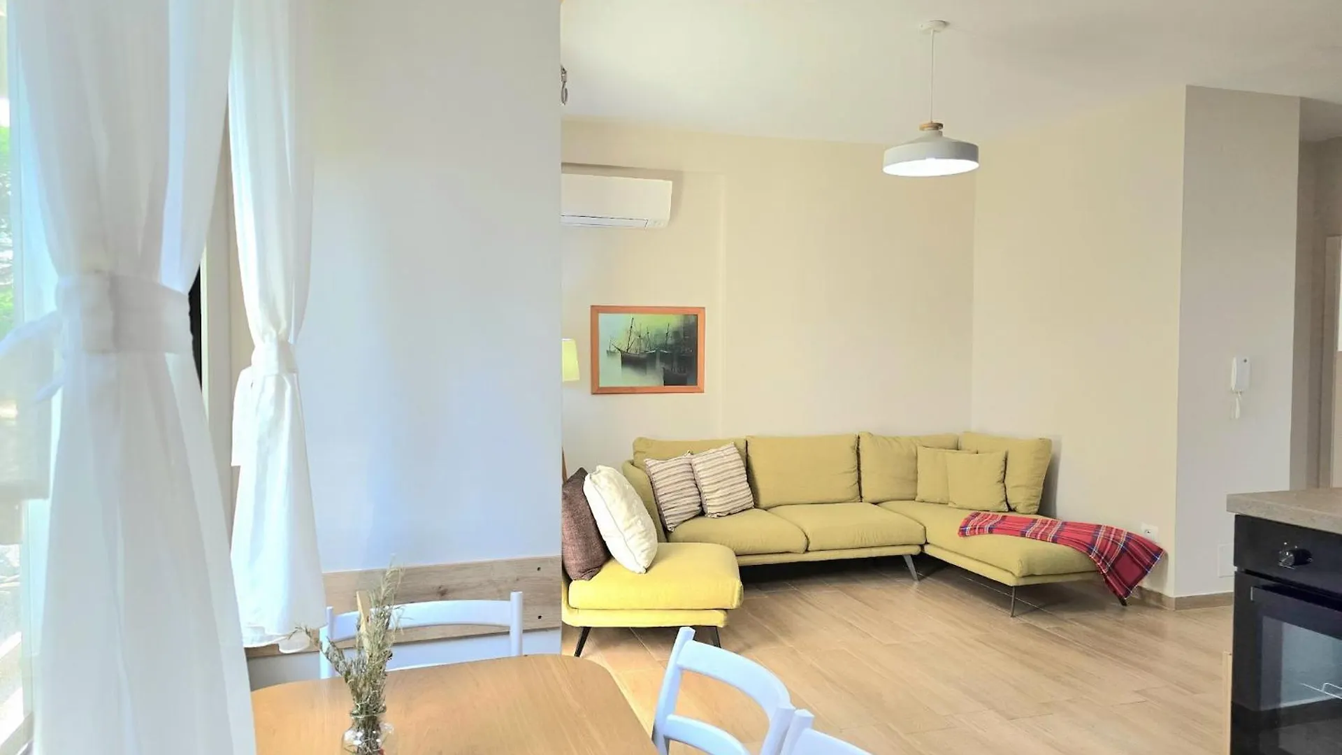 Family-Friendly Apartment Near Beach Plazhi San Pietro