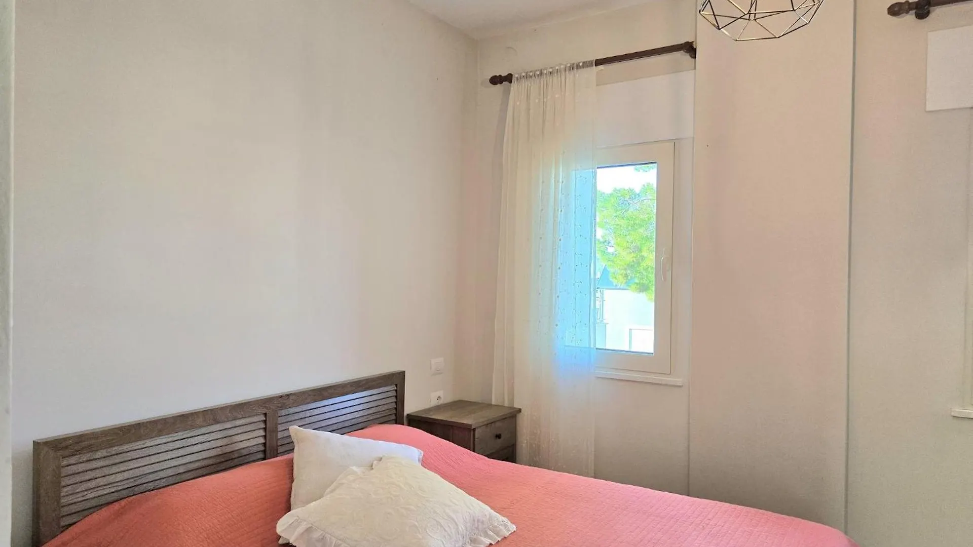 Family-Friendly Apartment Near Beach Plazhi San Pietro 0*,